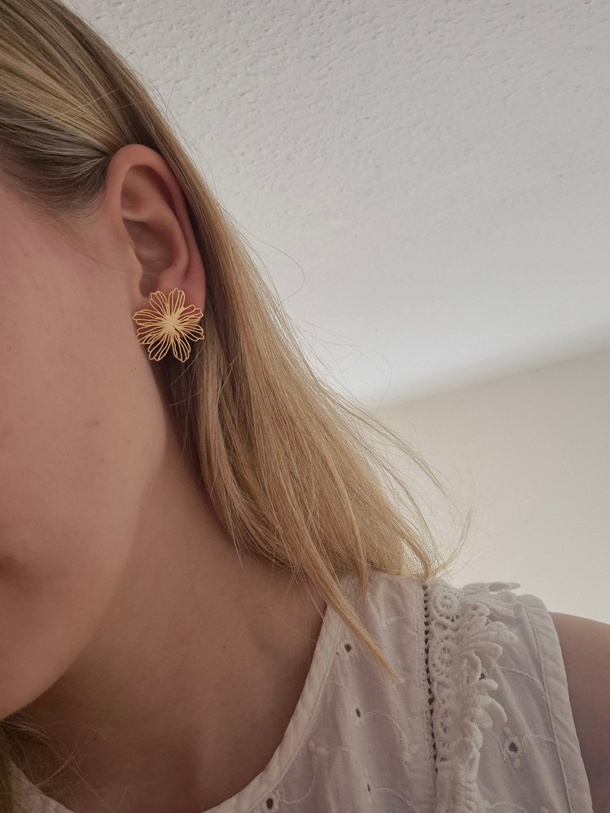 Ohrstecker Blume